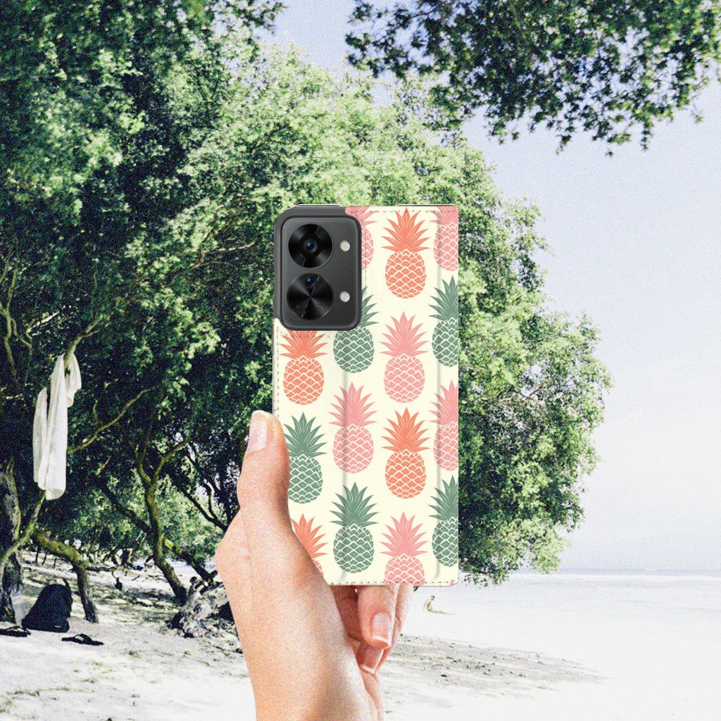 OnePlus Nord 2T Flip Style Cover Ananas 