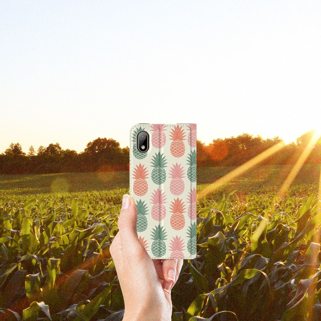 Huawei Y5 (2019) Flip Style Cover Ananas 