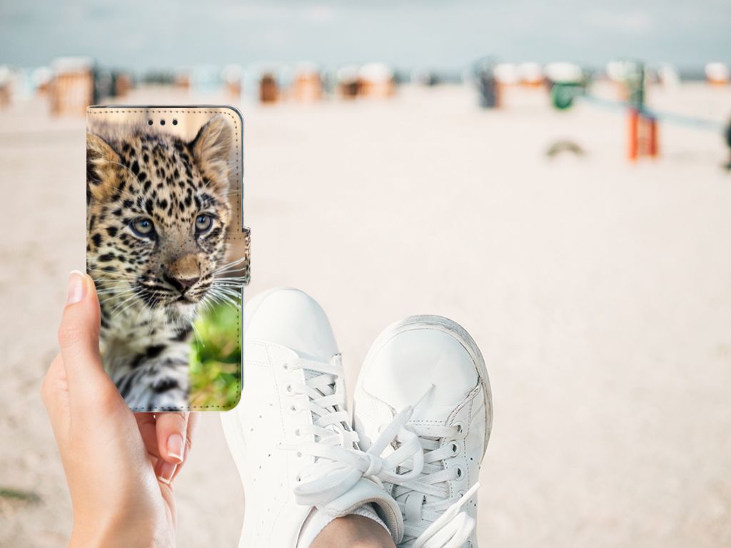 Huawei P30 Telefoonhoesje met Pasjes Baby Luipaard
