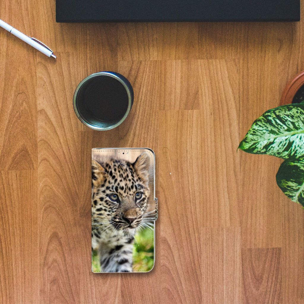 Huawei Y6 (2019) Telefoonhoesje met Pasjes Baby Luipaard