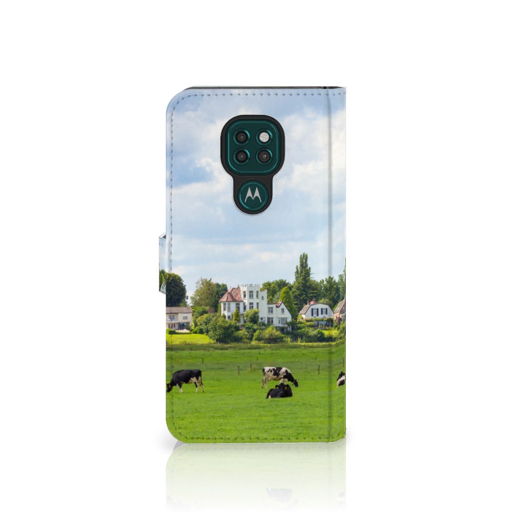 Motorola Moto G9 Play | E7 Plus Telefoonhoesje met Pasjes Koeien