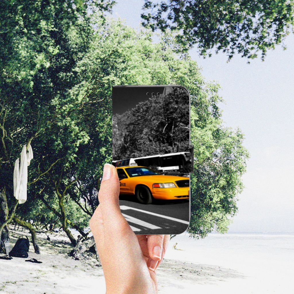Apple iPhone Xr Flip Cover New York Taxi