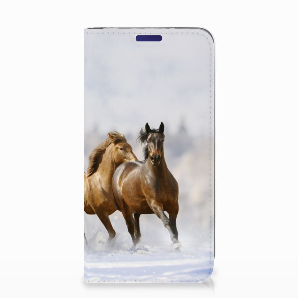Samsung Galaxy S10e Uniek Standcase Hoesje Paarden