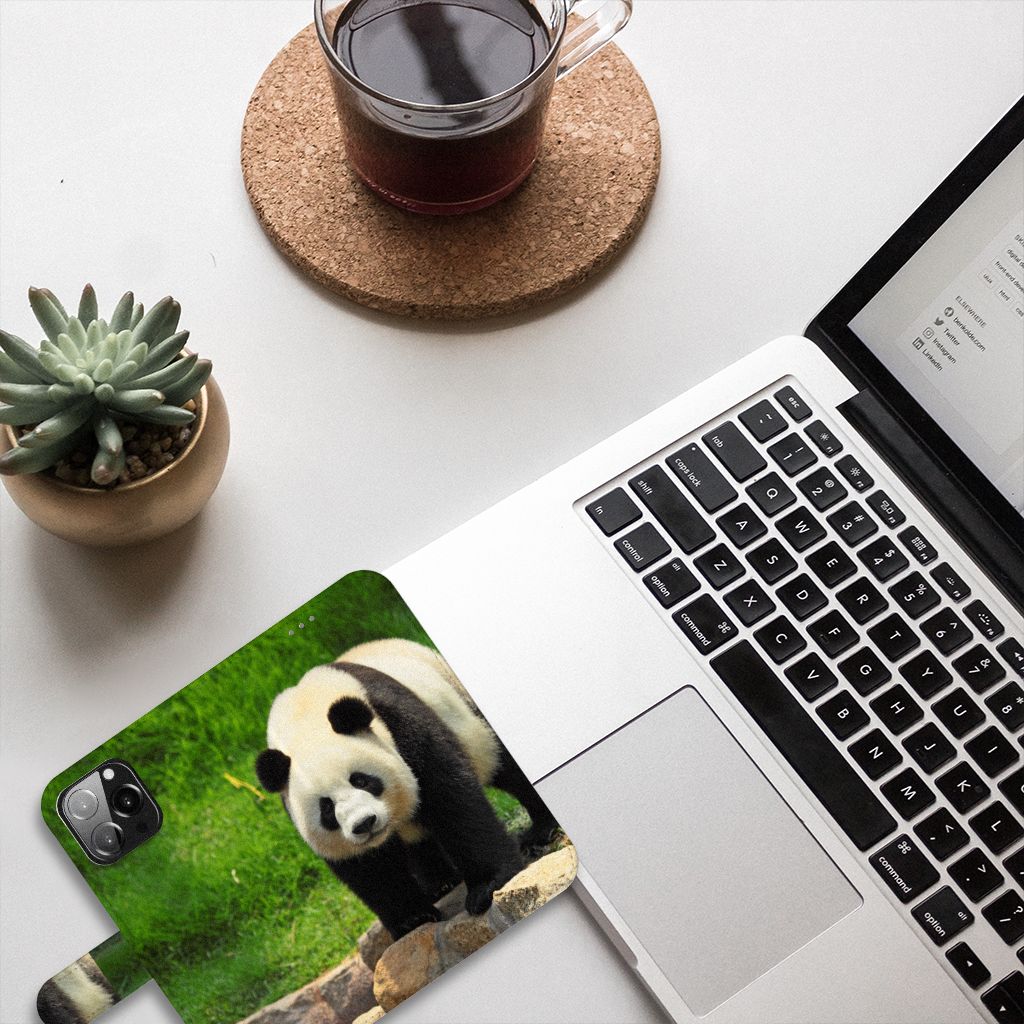 iPhone 13 Pro Max Telefoonhoesje met Pasjes Panda