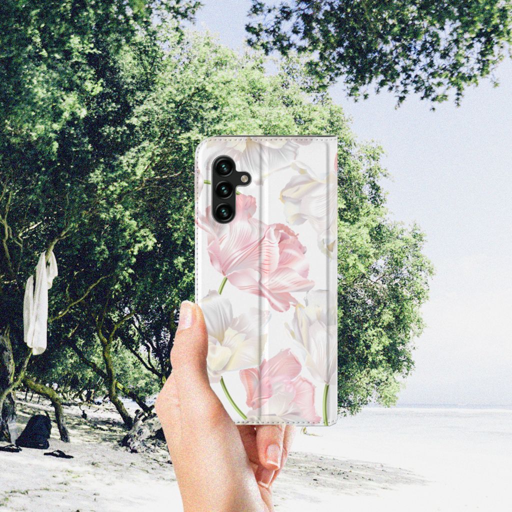 Samsung Galaxy A13 (5G) | Samsung Galaxy A04s Smart Cover Lovely Flowers