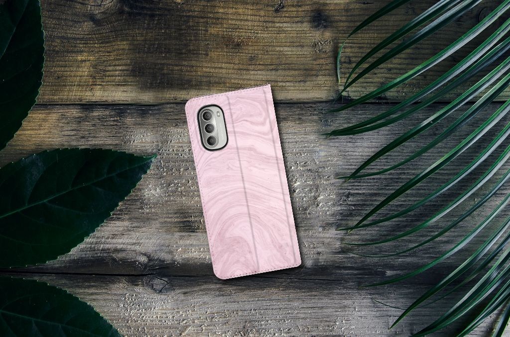 Motorola Moto G51 5G Standcase Marble Pink - Origineel Cadeau Vriendin