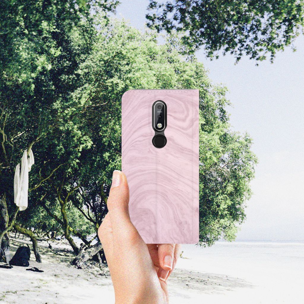 Nokia 7.1 (2018) Standcase Marble Pink - Origineel Cadeau Vriendin