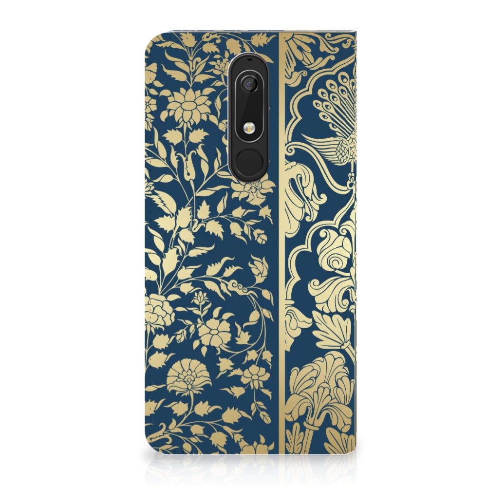 Nokia 5.1 (2018) Smart Cover Beige Flowers
