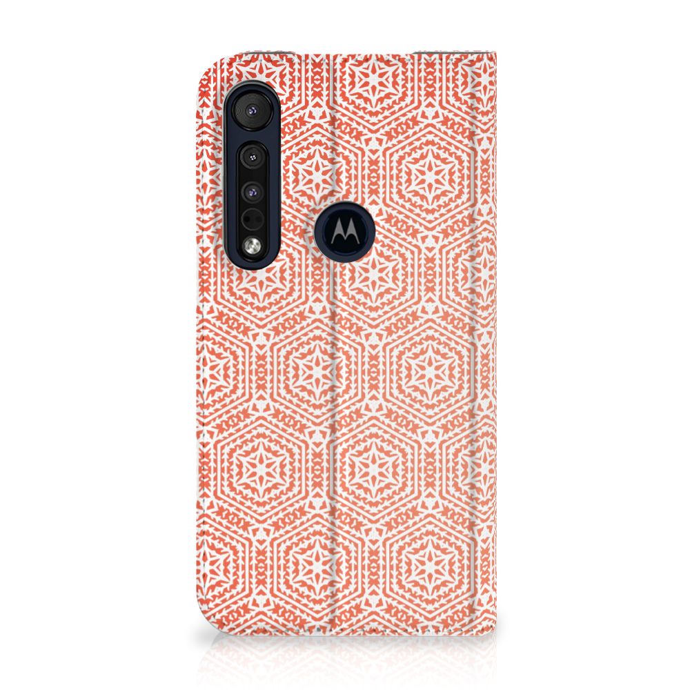 Motorola G8 Plus Hoesje met Magneet Pattern Orange