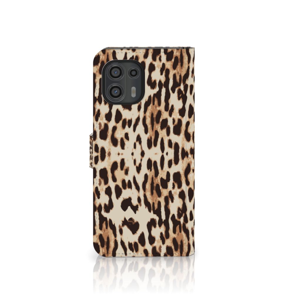 Motorola Edge 20 Lite Telefoonhoesje met Pasjes Leopard