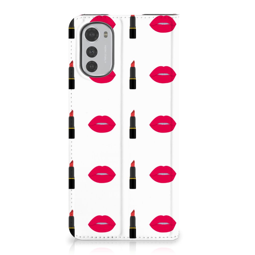 Motorola Moto E32 | Moto E32s Hoesje met Magneet Lipstick Kiss
