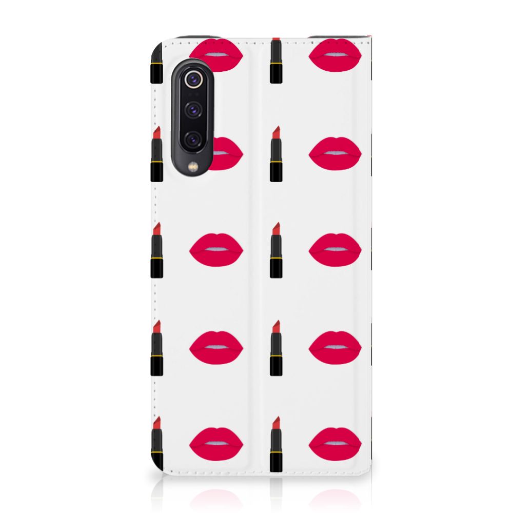 Xiaomi Mi 9 Hoesje met Magneet Lipstick Kiss