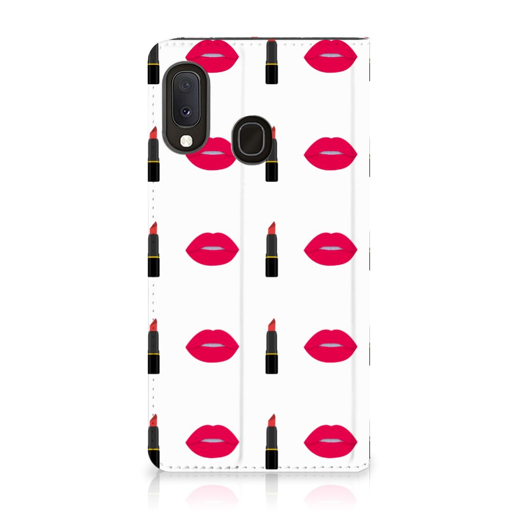 Samsung Galaxy A20e Hoesje met Magneet Lipstick Kiss