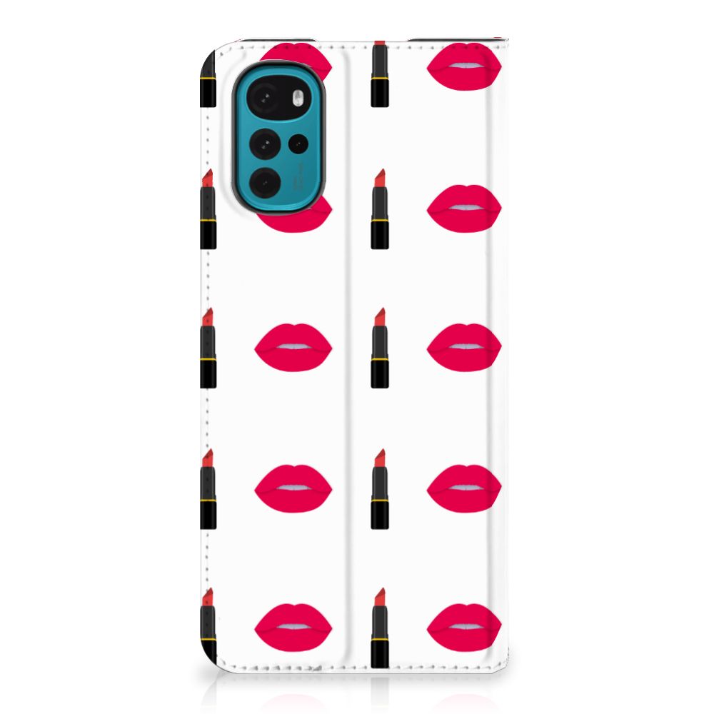 Motorola Moto G22 Hoesje met Magneet Lipstick Kiss