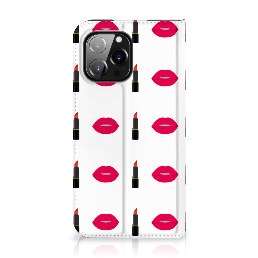 iPhone 14 Pro Max Hoesje met Magneet Lipstick Kiss
