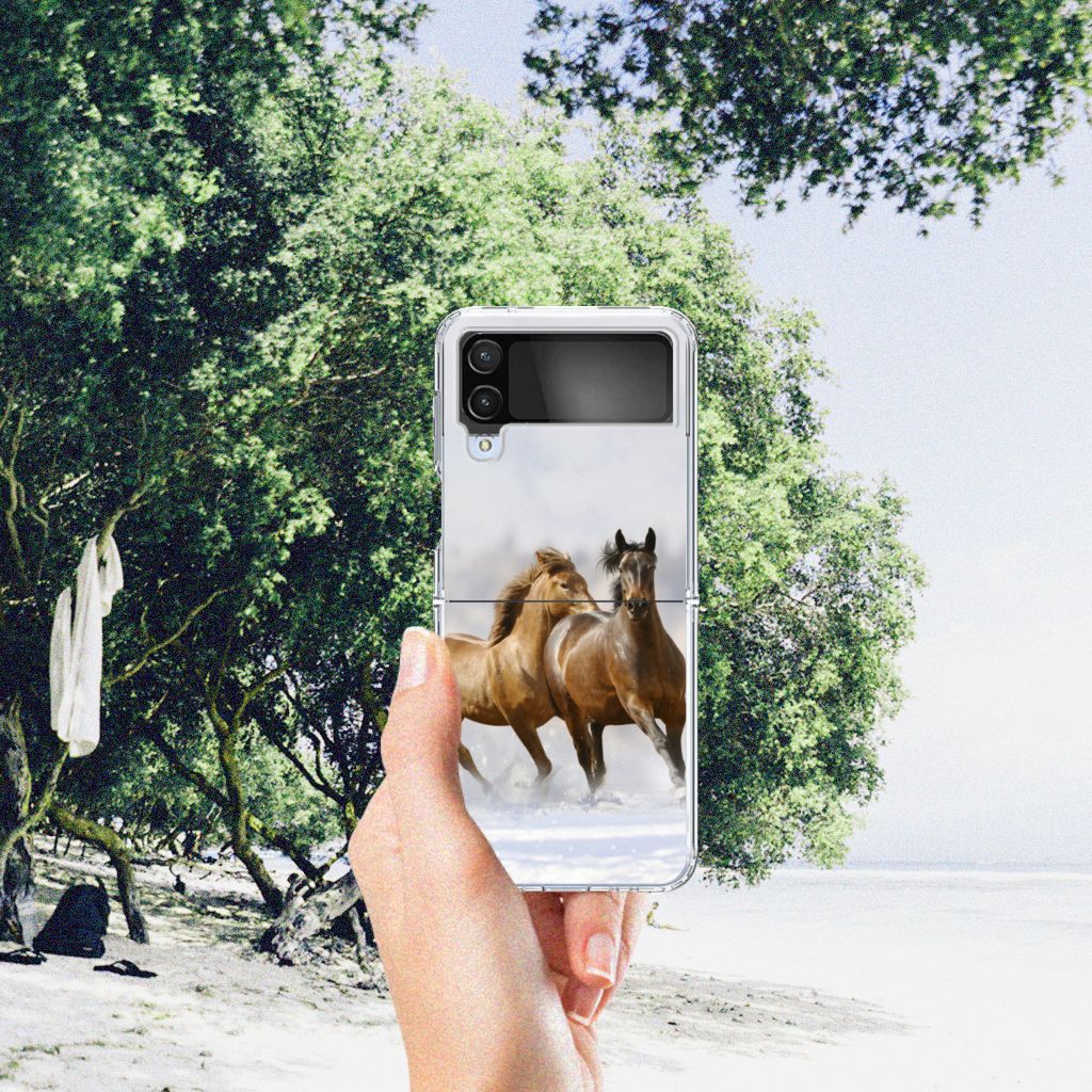 Samsung Galaxy Z Flip 4 TPU Hoesje Paarden