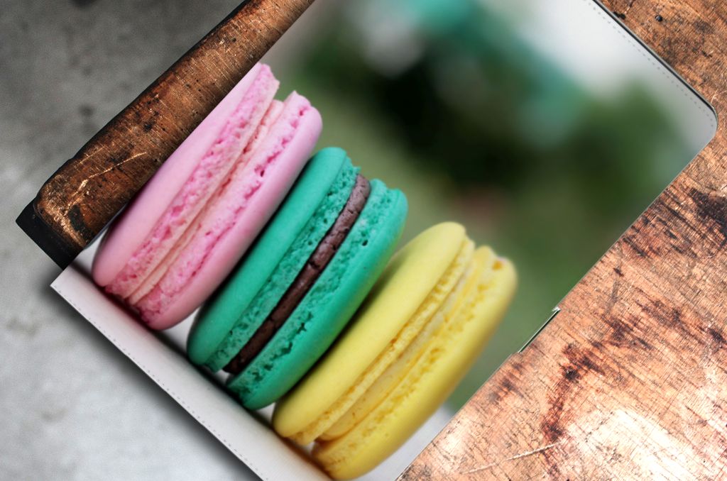 Samsung Galaxy Tab S7 FE | S7+ | S8+ Tablet Stand Case Macarons
