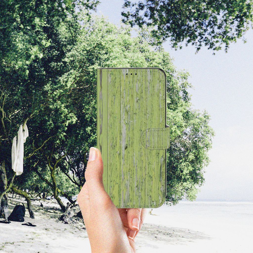 Motorola Edge 30 Pro Book Style Case Green Wood