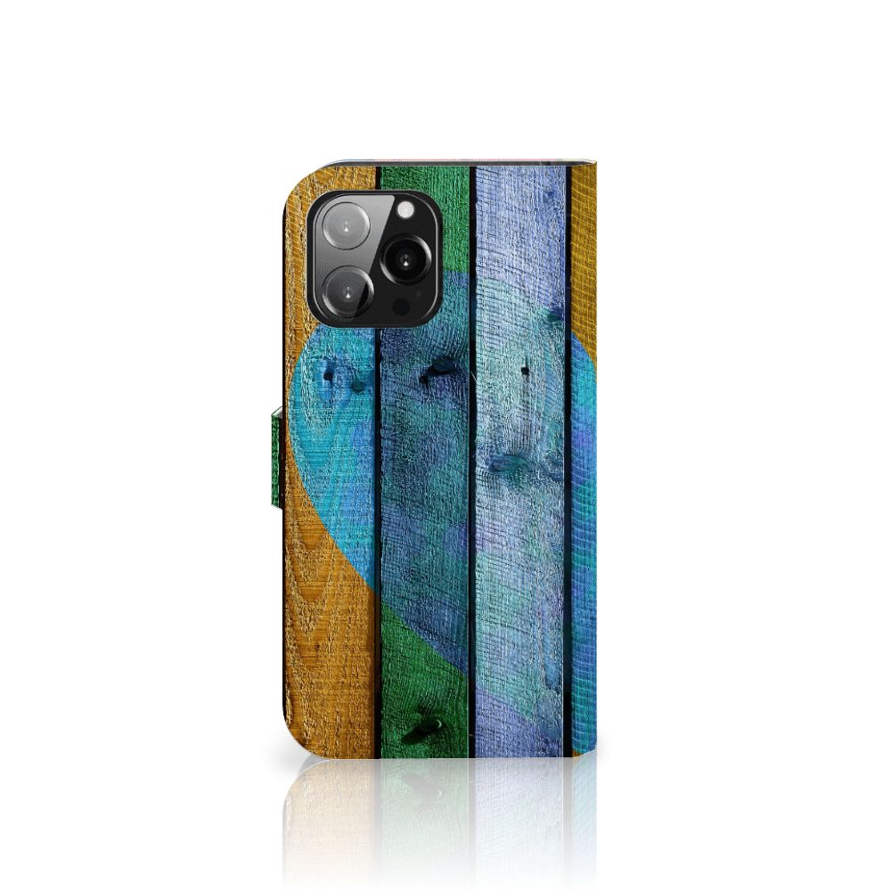 iPhone 13 Pro Max Book Style Case Wood Heart - Cadeau voor je Vriend