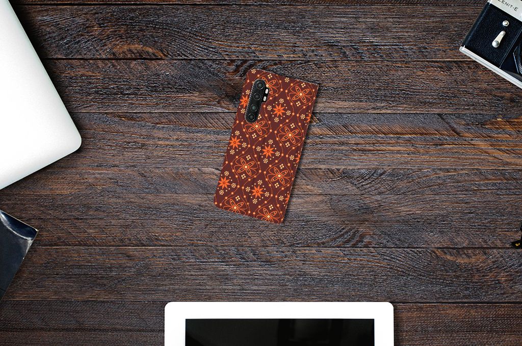 Xiaomi Mi Note 10 Lite Hoesje met Magneet Batik Brown