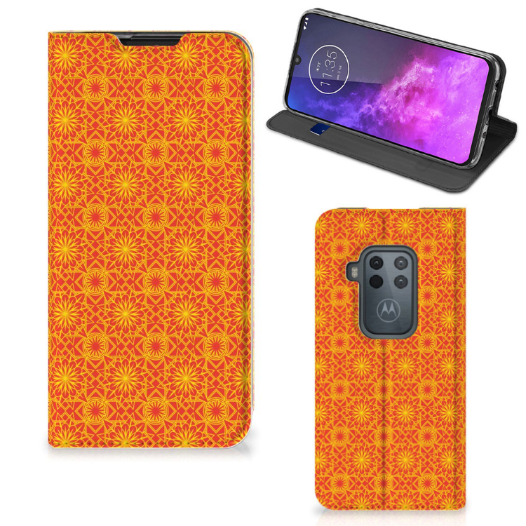 Motorola One Zoom Hoesje met Magneet Batik Oranje