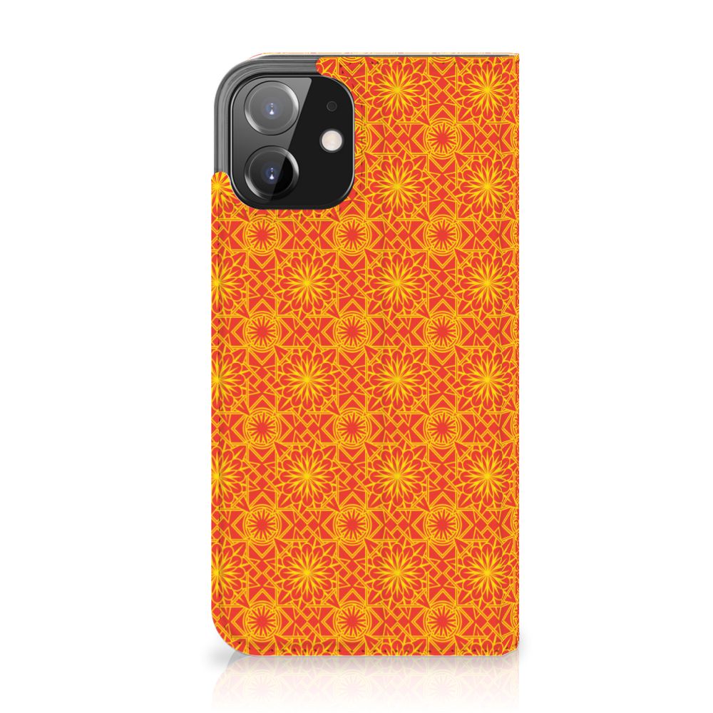iPhone 12 | iPhone 12 Pro Hoesje met Magneet Batik Oranje