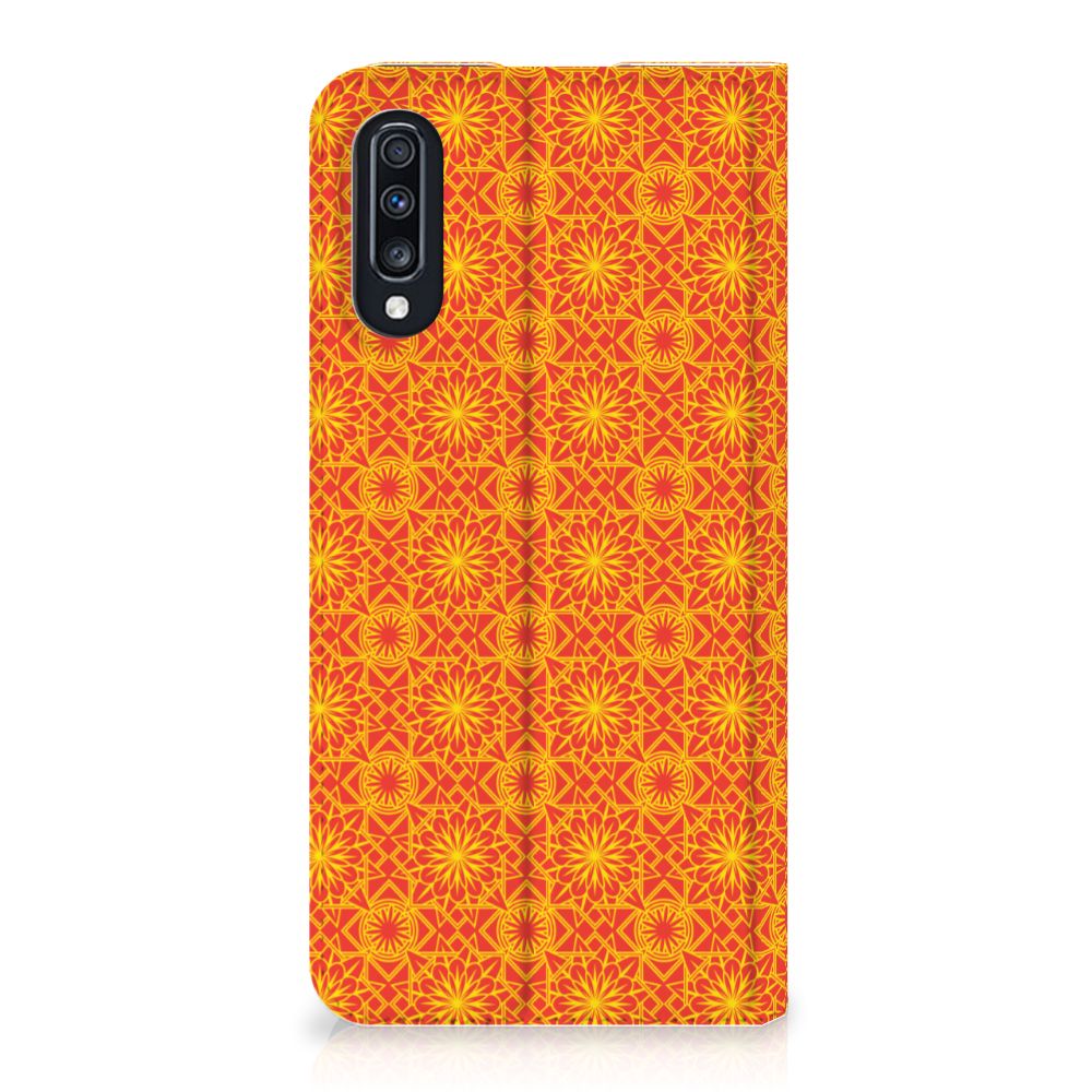 Samsung Galaxy A70 Hoesje met Magneet Batik Oranje