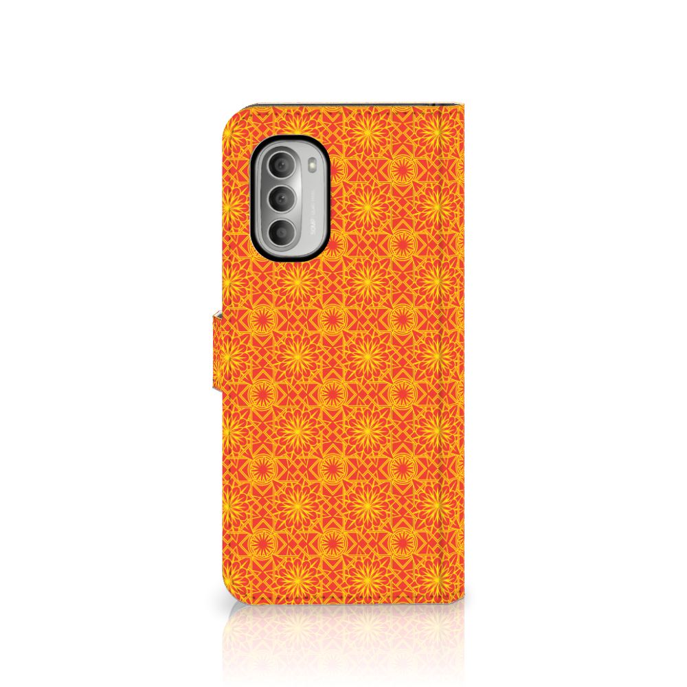 Motorola Moto G51 5G Telefoon Hoesje Batik Oranje