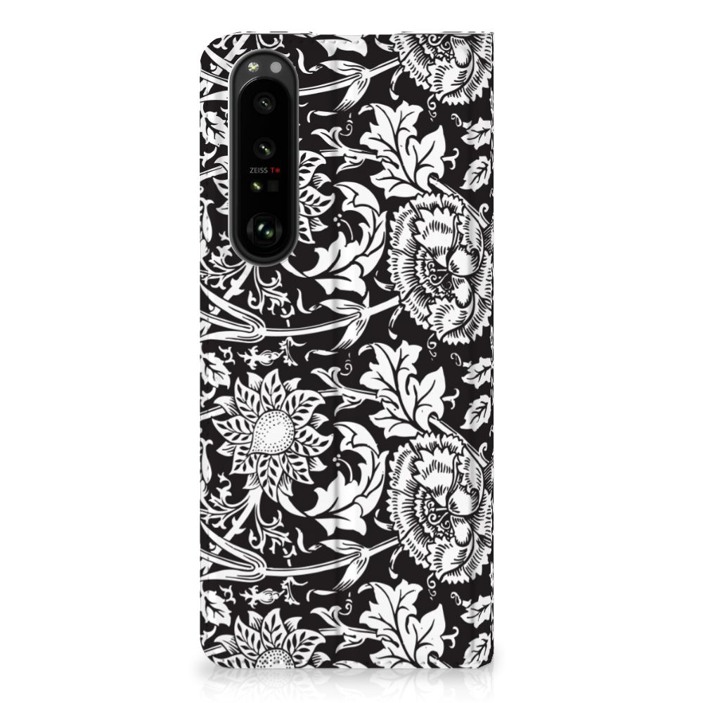Sony Xperia 1 III Smart Cover Black Flowers