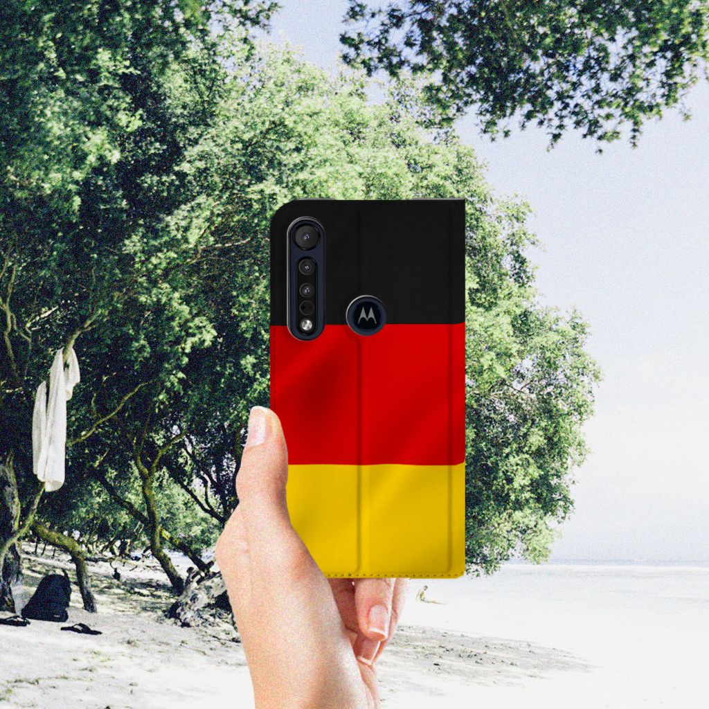 Motorola G8 Plus Standcase Duitsland