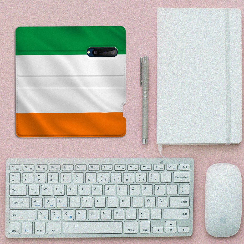 OnePlus 8 Standcase Ierland