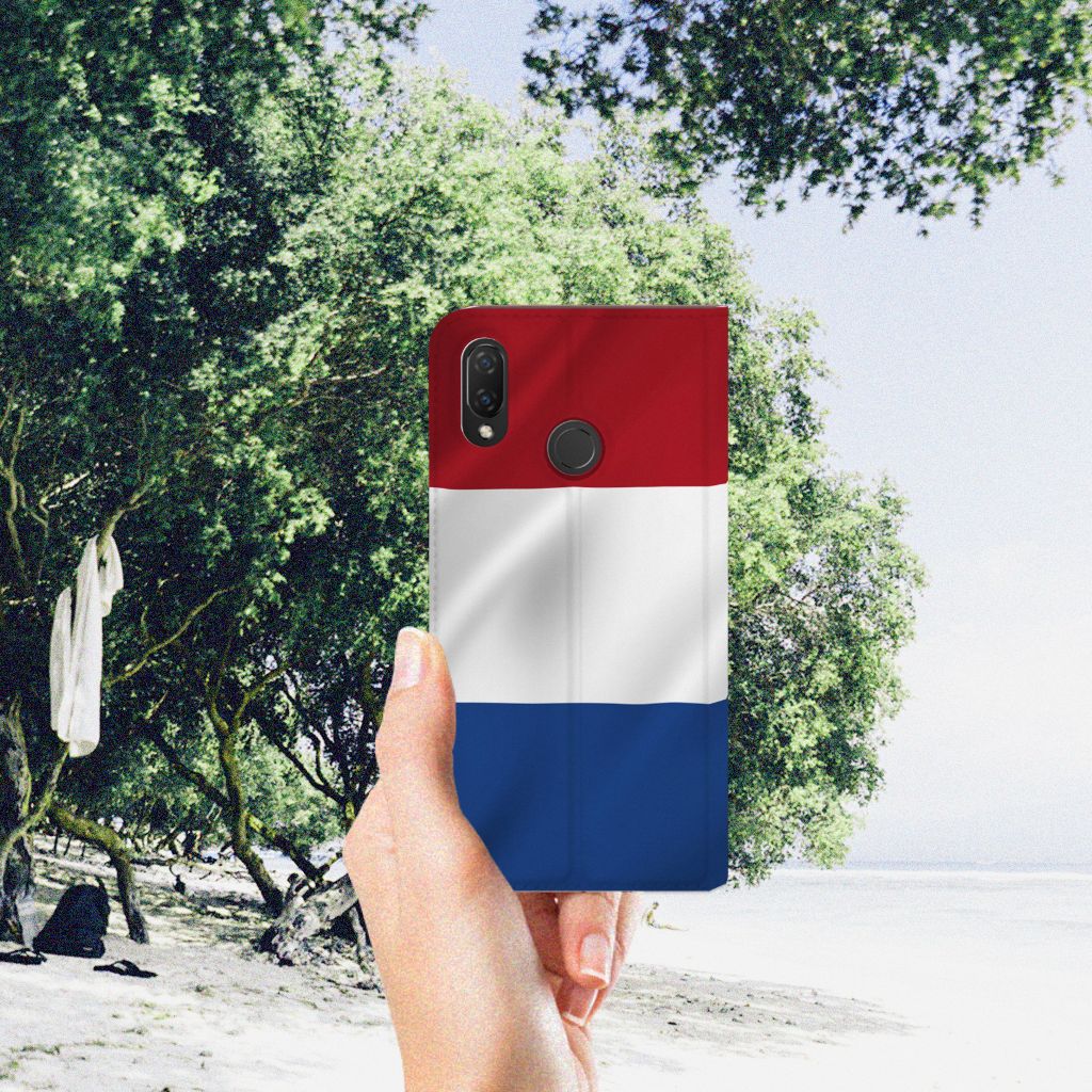 Huawei P Smart Plus Standcase Nederlandse Vlag